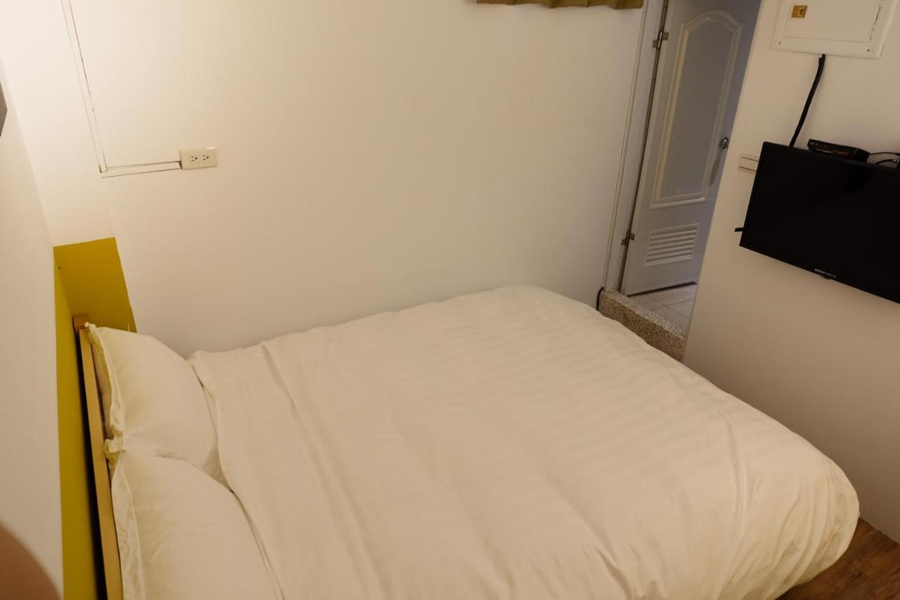 Small Island Homestay Tainan Exteriör bild