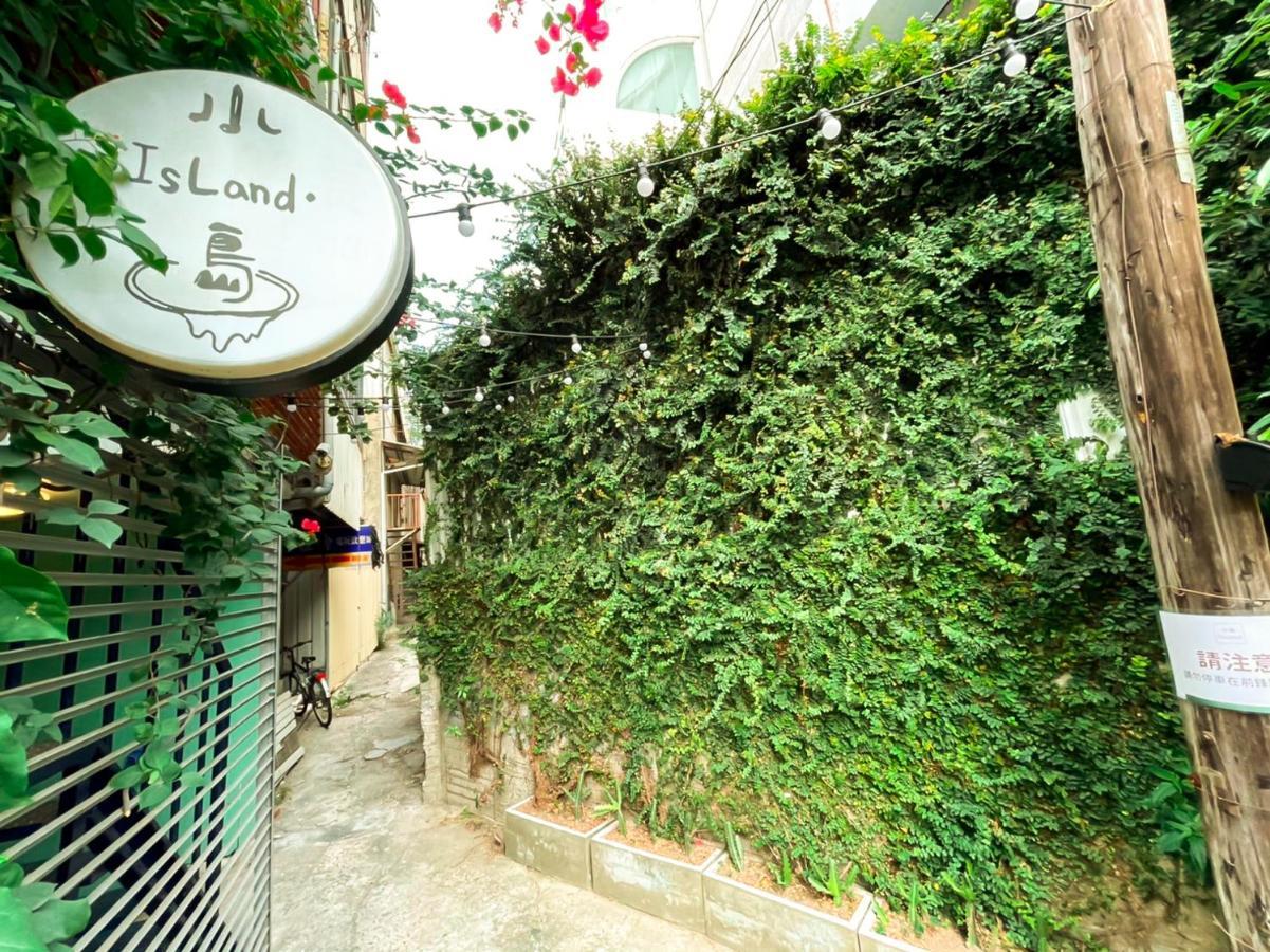 Small Island Homestay Tainan Exteriör bild