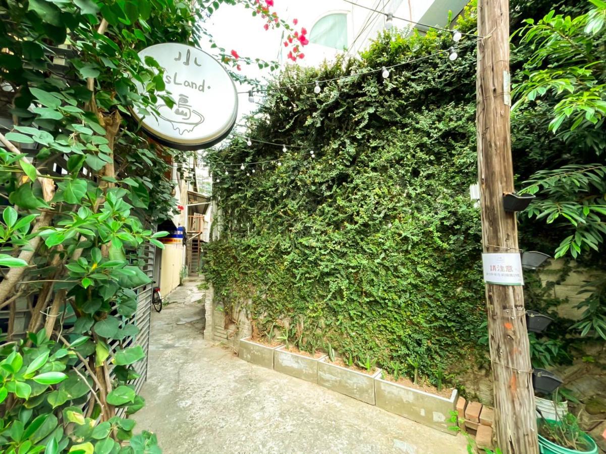Small Island Homestay Tainan Exteriör bild