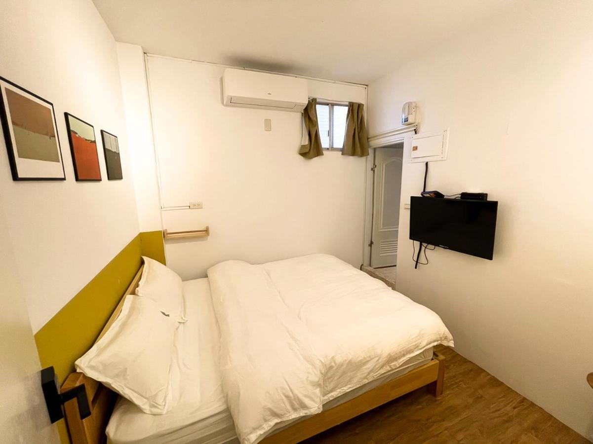 Small Island Homestay Tainan Exteriör bild